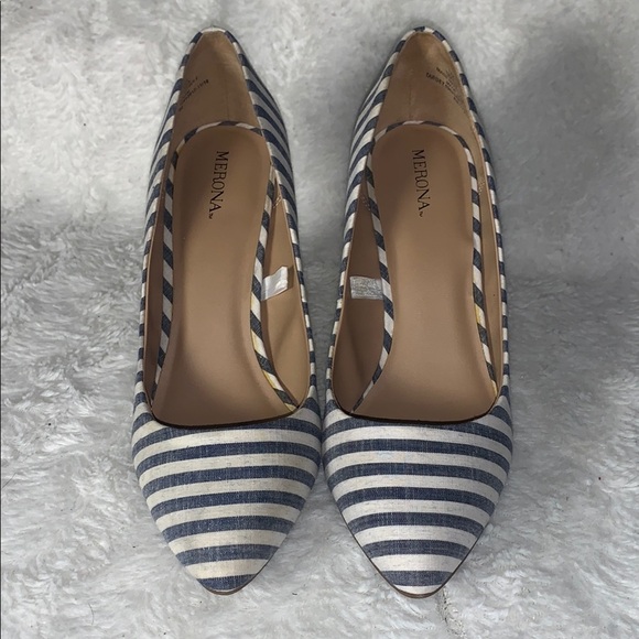 Merona Blue and White Heels with Pointed Toe - Picture 4 of 11